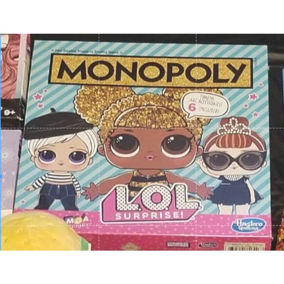 Hasbro L.O.L. Surprise Edition Monopoly Board Game - Picture 10 of 10